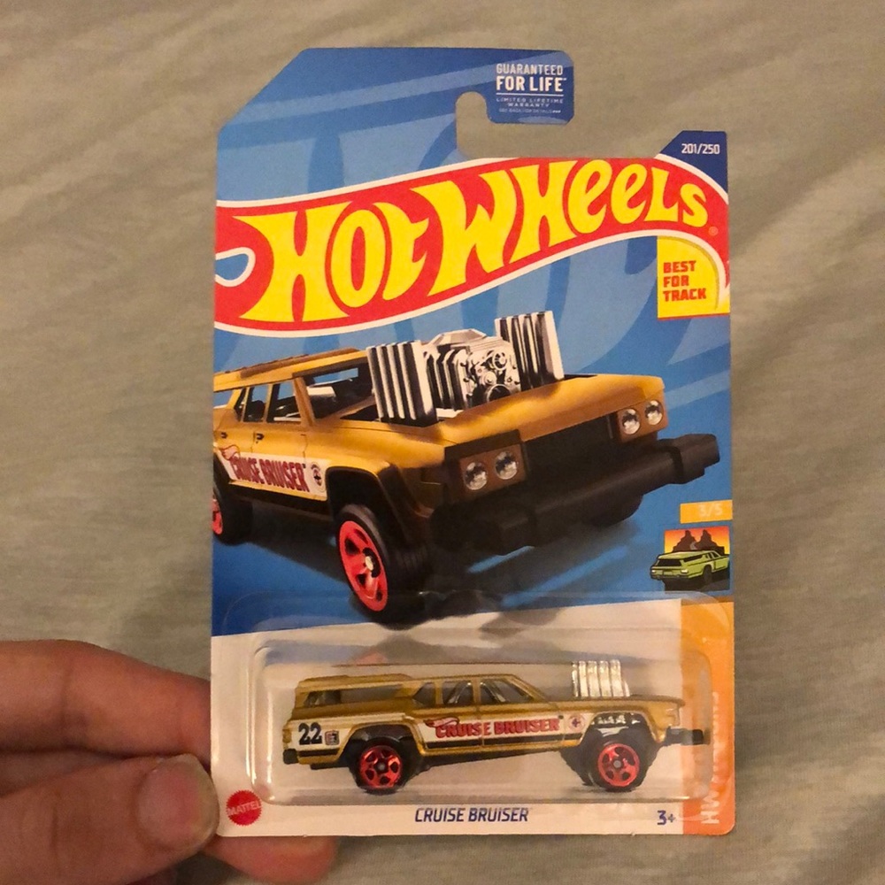 Cruiser Bruiser